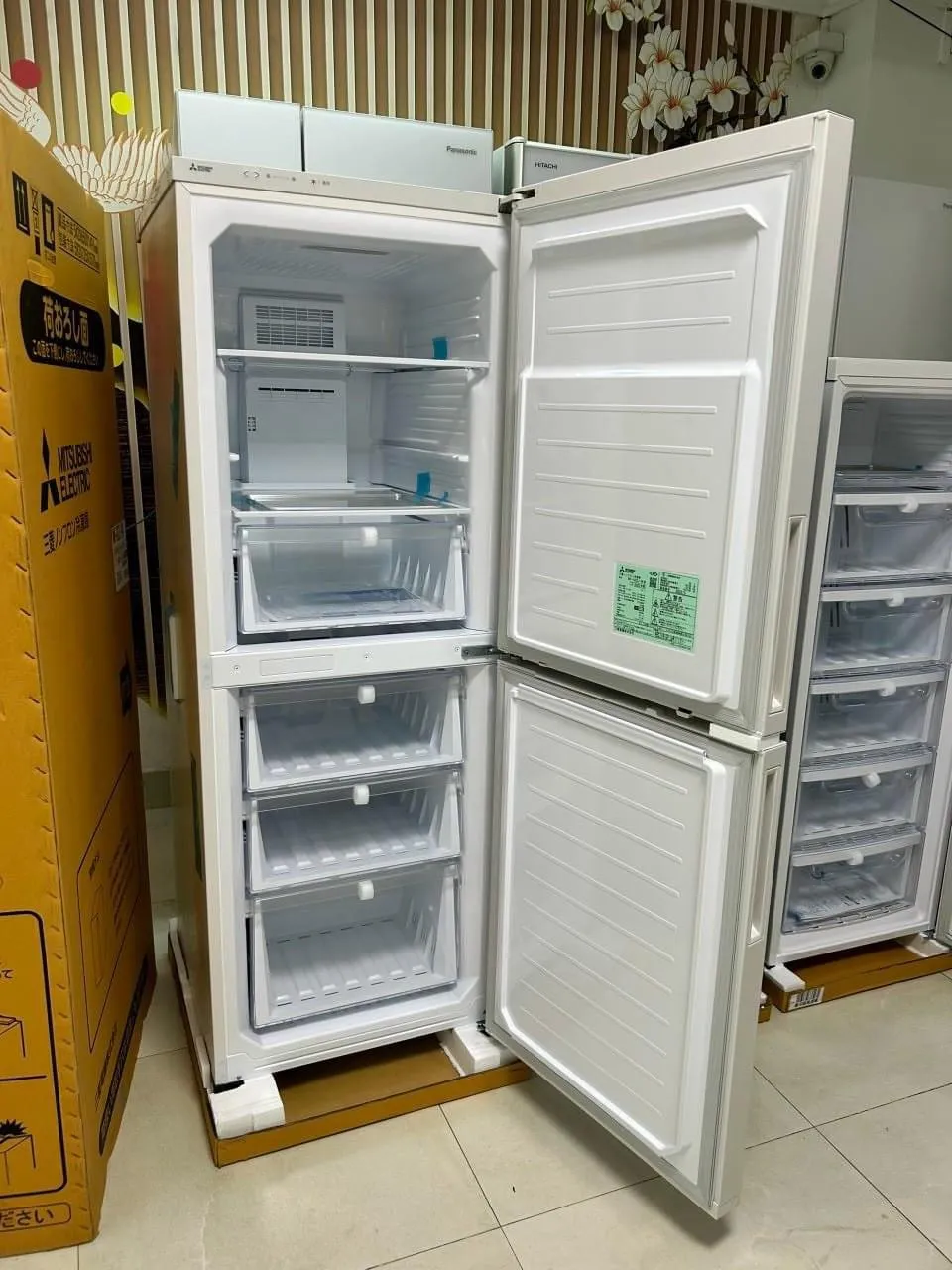 Tủ cấp đông Mitsubishi MF-U22J-W