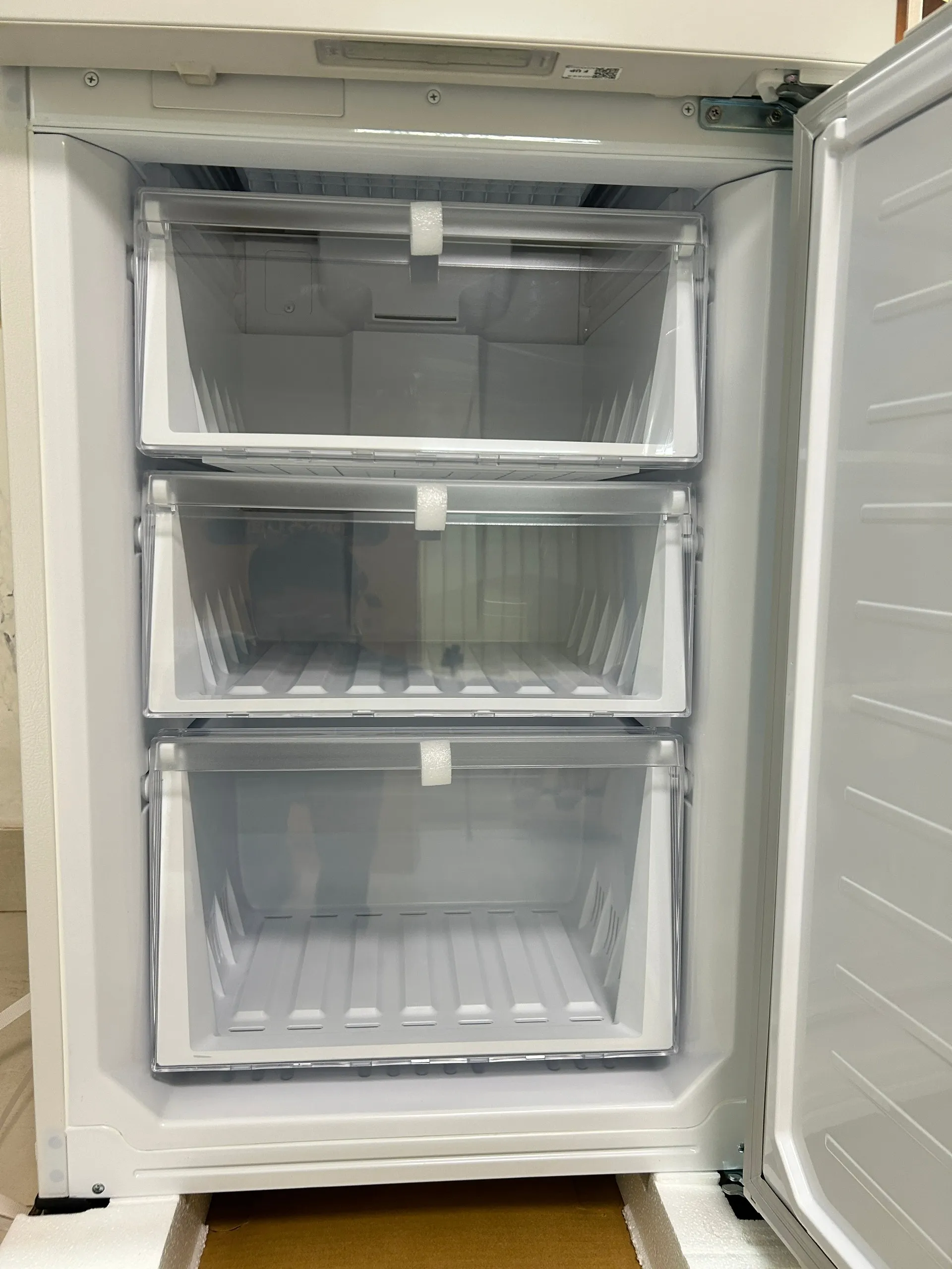 Tủ cấp đông Mitsubishi MF-U22J-W